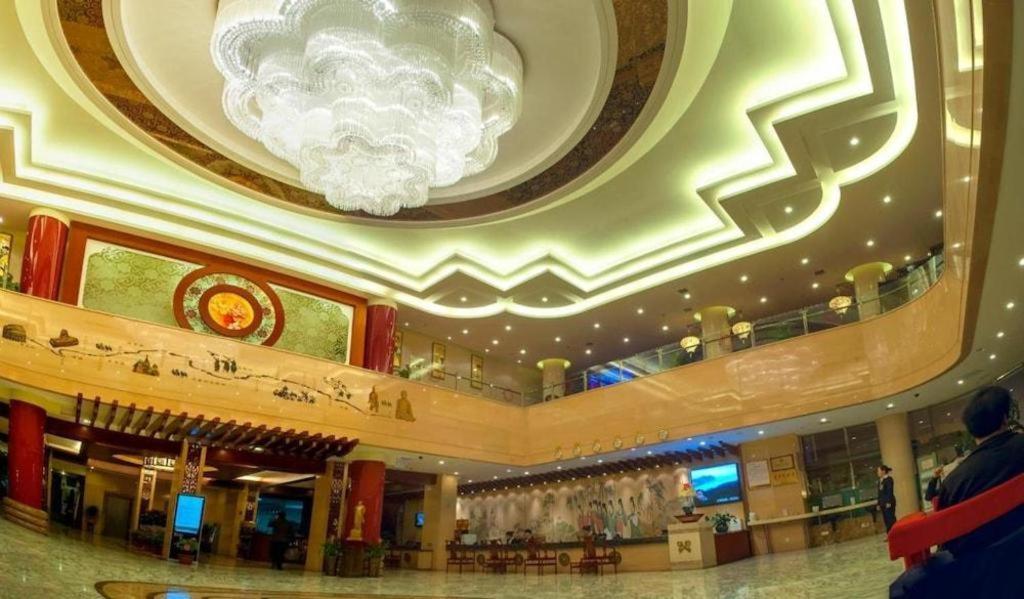 New Friendship Hotel Luoyang  Buitenkant foto