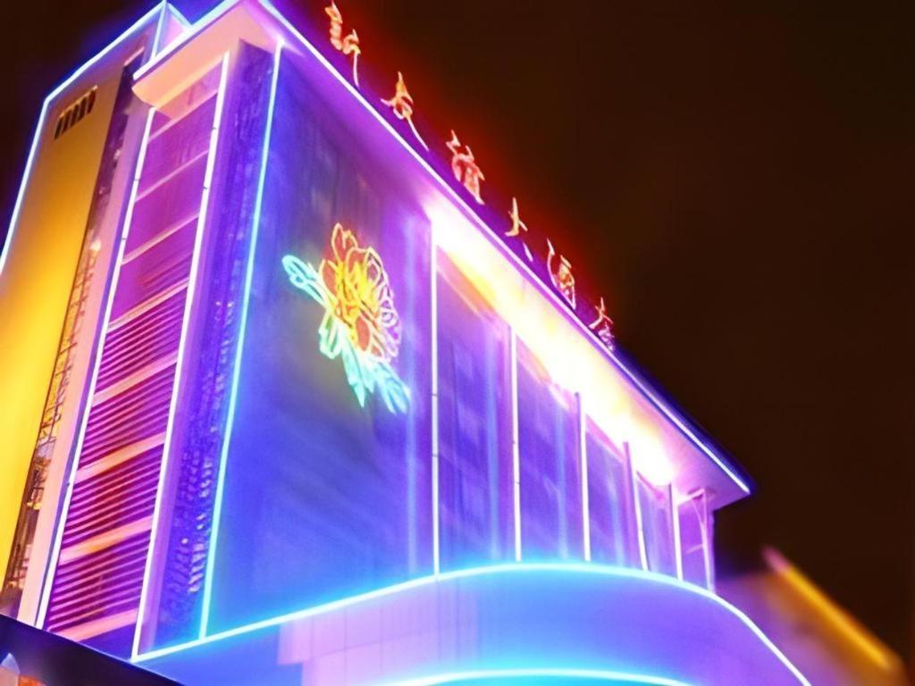 New Friendship Hotel Luoyang  Buitenkant foto