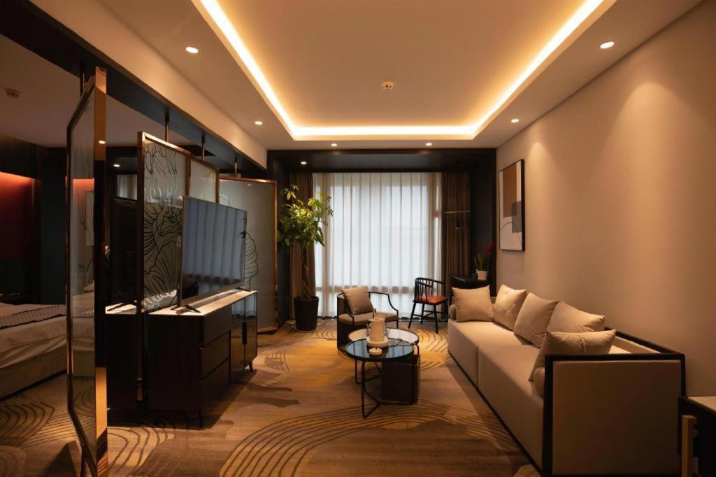 New Friendship Hotel Luoyang  Buitenkant foto