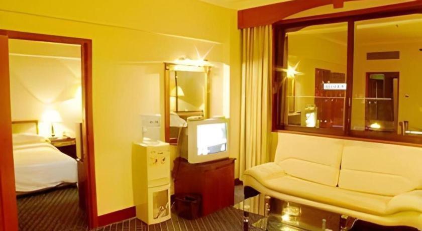 New Friendship Hotel Luoyang  Buitenkant foto